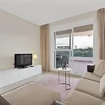 Con Enorme Terraza En Complejo Con Piscina En Nueva Andalucia - Lorcrimar * Marbella