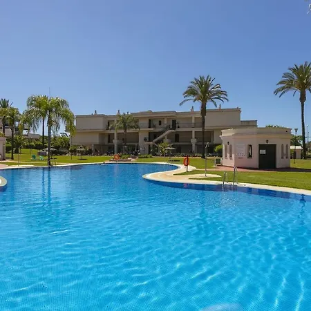 Con Enorme Terraza En Complejo Con Piscina En Nueva Andalucia - Lorcrimar Apartment *