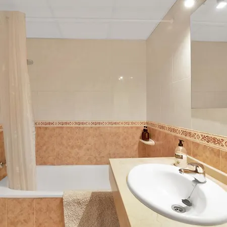 Con Enorme Terraza En Complejo Con Piscina En Nueva Andalucia - Lorcrimar Apartment Marbella