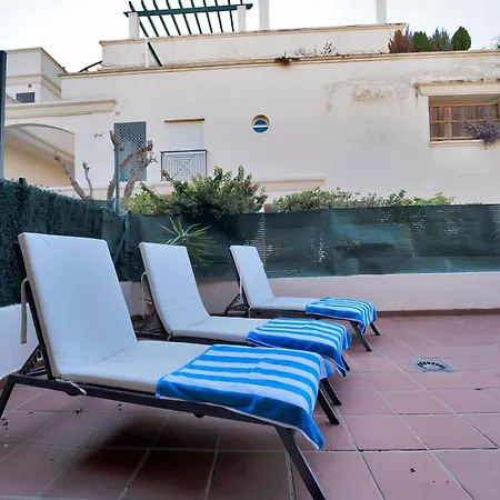Con Enorme Terraza En Complejo Con Piscina En Nueva Andalucia - Lorcrimar Apartment