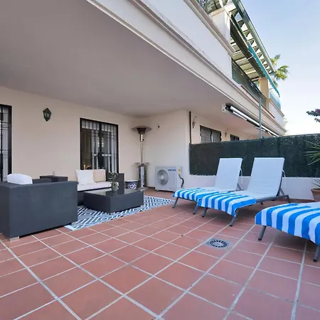 Con Enorme Terraza En Complejo Con Piscina En Nueva Andalucia - Lorcrimar 아파트 마르베야