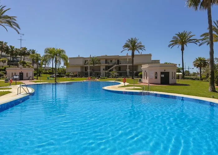 Con Enorme Terraza En Complejo Con Piscina En Nueva Andalucia - Lorcrimar Apartment *