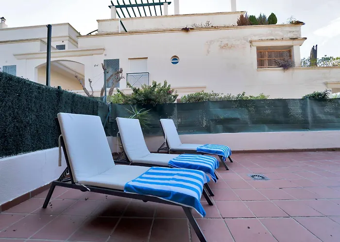 Con Enorme Terraza En Complejo Con Piscina En Nueva Andalucia - Lorcrimar Apartment