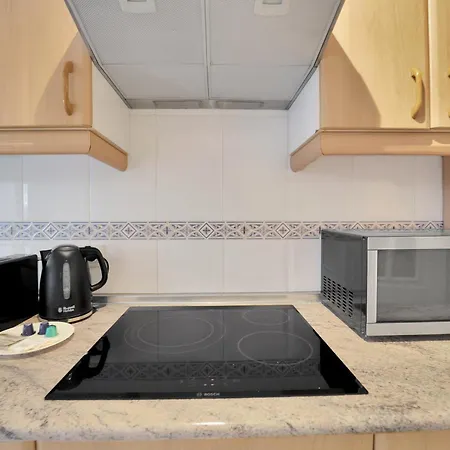 Con Enorme Terraza En Complejo Con Piscina En Nueva Andalucia - Lorcrimar 아파트 마르베야