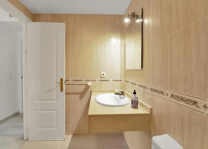 Con Enorme Terraza En Complejo Con Piscina En Nueva Andalucia - Lorcrimar Apartament *