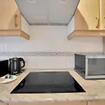 Apartamento Con Enorme Terraza En Complejo Con Piscina En Nueva Andalucía - Lorcrimar *