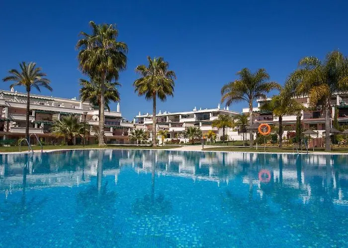 דירה Con Enorme Terraza En Complejo Con Piscina En Nueva Andalucia - Lorcrimar *